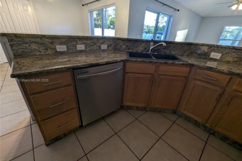 House in Palm Coast, Florida 3 bedrooms № 1947138 - photo 18