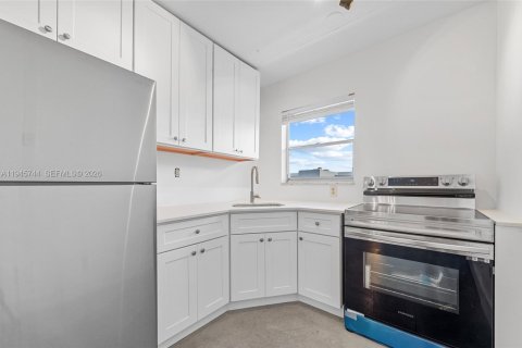 Купить кондоминиум в Холливуд, Флорида 1 спальня, 73.02м2, № 2005988 - фото 12