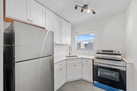 Купить кондоминиум в Холливуд, Флорида 1 спальня, 73.02м2, № 2005988 - фото 14