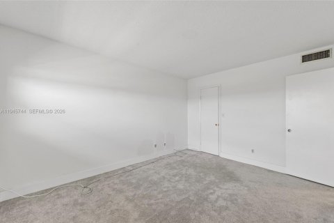 Купить кондоминиум в Холливуд, Флорида 1 спальня, 73.02м2, № 2005988 - фото 20