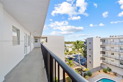 Купить кондоминиум в Холливуд, Флорида 1 спальня, 73.02м2, № 2005988 - фото 30