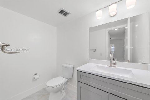 Купить кондоминиум в Холливуд, Флорида 1 спальня, 73.02м2, № 2005988 - фото 26