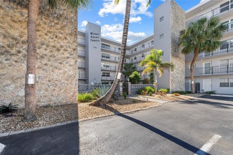 Купить кондоминиум в Холливуд, Флорида 1 спальня, 73.02м2, № 2005988 - фото 4