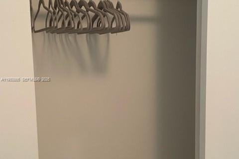 Condo in Miami Beach, Florida, 1 bedroom № 1989529 - photo 10