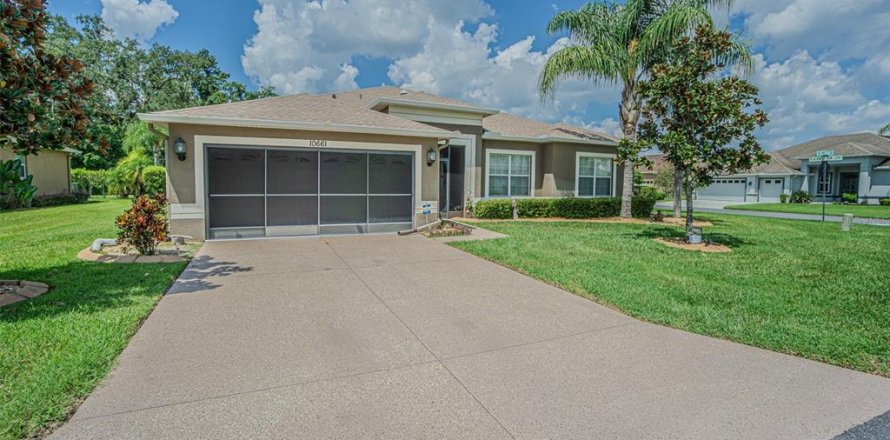 Villa ou maison à San Antonio, Floride 3 chambres, 214.7 m2 № 1918671