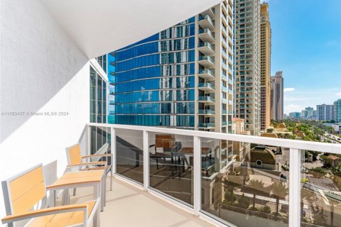 Condominio en venta en Sunny Isles Beach, Florida, 2 dormitorios, 137.31 m2 № 1441960 - foto 28