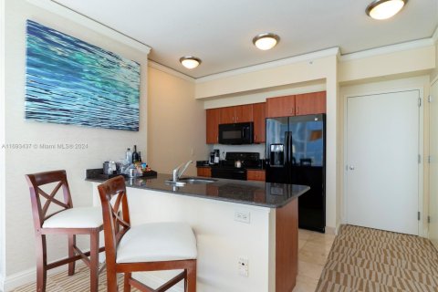 Condominio en venta en Sunny Isles Beach, Florida, 2 dormitorios, 137.31 m2 № 1441960 - foto 14