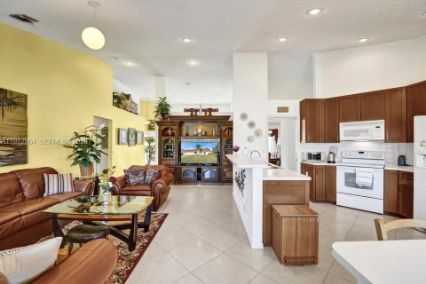 Купить виллу или дом в Дейви, Флорида 4 спальни, 223.52м2, № 2033459 - фото 9