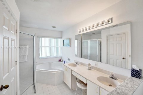 Купить виллу или дом в Дейви, Флорида 4 спальни, 223.52м2, № 2033459 - фото 21