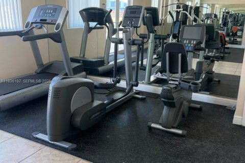 Copropriété à louer à Miami, Floride: 1 chambre, 69.68 m2 № 1994249 - photo 11