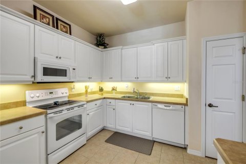 Touwnhouse à vendre à New Smyrna Beach, Floride: 3 chambres, 169.73 m2 № 2098118 - photo 26