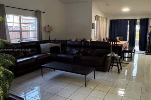 Villa ou maison à vendre à Miami, Floride: 3 chambres, 171.31 m2 № 2189512 - photo 10