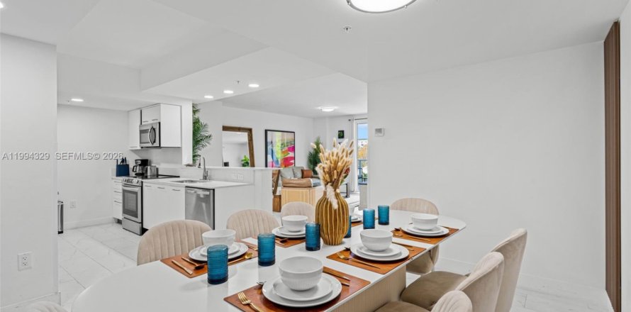 Condo in Hollywood, Florida, 3 bedrooms  № 2056391