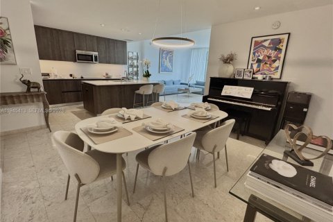 Кондоминиум с 3 спальнями в Майами, Флорида № 2001977