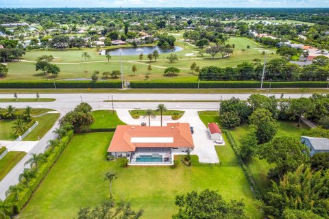 House in Palm Beach Gardens, Florida 4 bedrooms, 371.61 sq.m. № 2261881 - photo 3