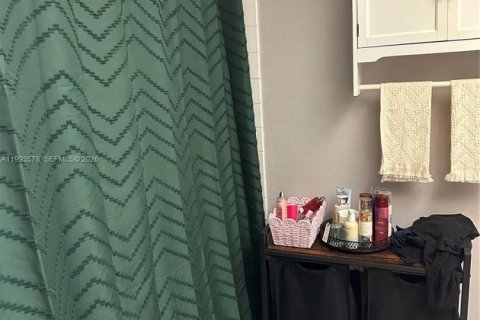 Condominio en venta en Miami, Florida, 2 dormitorios, 83.7 m2 № 2056458 - foto 18