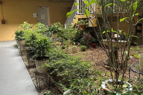 Condominio en venta en Miami, Florida, 2 dormitorios, 83.7 m2 № 2056458 - foto 8