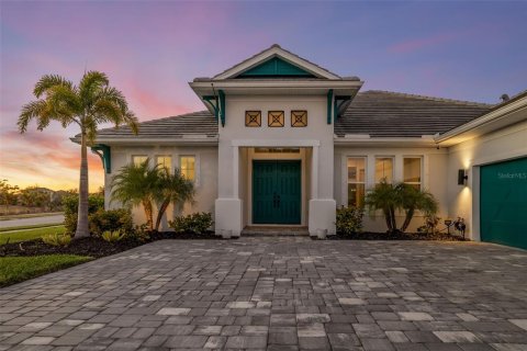 Casa en venta en Sarasota, Florida, 4 dormitorios, 261.61 m2 № 2145536 - foto 4