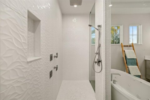 Casa en venta en Sarasota, Florida, 4 dormitorios, 261.61 m2 № 2145536 - foto 27