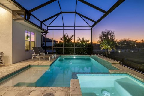 Casa en venta en Sarasota, Florida, 4 dormitorios, 261.61 m2 № 2145536 - foto 3