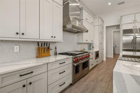 Casa en venta en Sarasota, Florida, 4 dormitorios, 261.61 m2 № 2145536 - foto 19