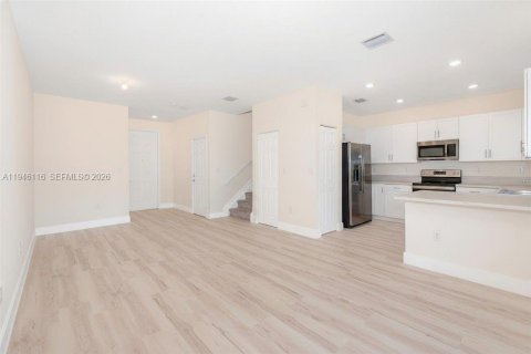 Купить таунхаус в Хайалиа, Флорида 3 спальни, 158.68м2, № 2022220 - фото 5