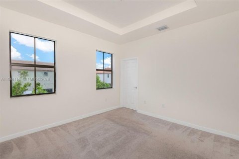 Купить таунхаус в Хайалиа, Флорида 3 спальни, 158.68м2, № 2022220 - фото 10