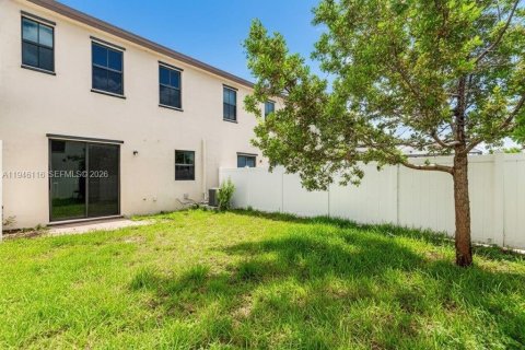 Купить таунхаус в Хайалиа, Флорида 3 спальни, 158.68м2, № 2022220 - фото 16