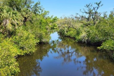 Terreno en venta en North Port, Florida № 1609176 - foto 8