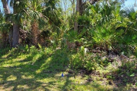 Terreno en venta en North Port, Florida № 1609176 - foto 1