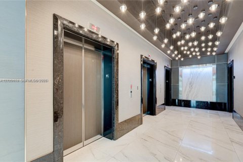 Copropriété à louer à Miami, Floride: 1 chambre, 62.99 m2 № 2428587 - photo 14