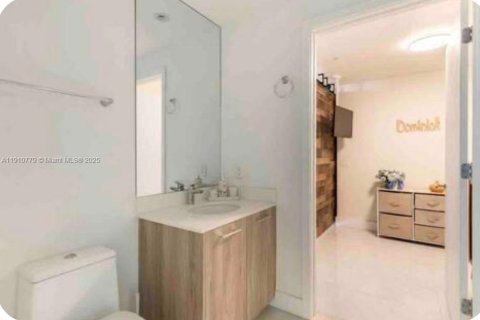 Appartement à louer à Miami, Floride: 2 chambres, 120.77 m2 № 1965973 - photo 15