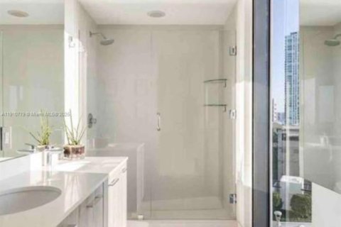 Appartement à louer à Miami, Floride: 2 chambres, 120.77 m2 № 1965973 - photo 10