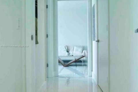 Appartement à louer à Miami, Floride: 2 chambres, 120.77 m2 № 1965973 - photo 28