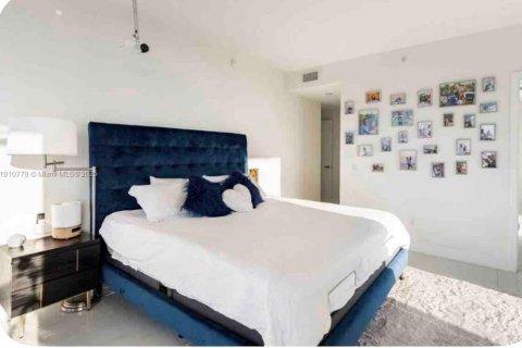 Appartement à louer à Miami, Floride: 2 chambres, 120.77 m2 № 1965973 - photo 9