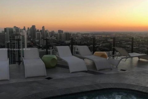 Appartement à louer à Miami, Floride: 2 chambres, 120.77 m2 № 1965973 - photo 5