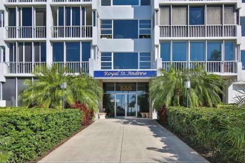 Condo in Sarasota, Florida, 1 bedroom  № 1870342 - photo 15