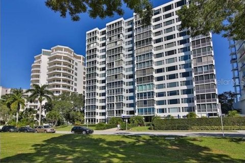 Copropriété à louer à Sarasota, Floride: 1 chambre, 66.7 m2 № 1870342 - photo 1