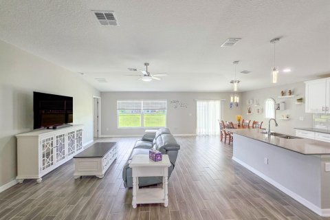 House in Daytona Beach, Florida 4 bedrooms, 179.77 sq.m. № 2196575 - photo 6