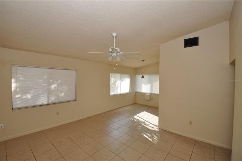 Apartment in Lakeland, Florida 2 bedrooms, 93.65 sq.m. № 2393952 - photo 4