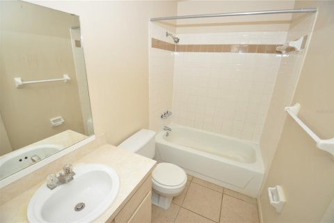Apartment in Lakeland, Florida 2 bedrooms, 93.65 sq.m. № 2393952 - photo 8