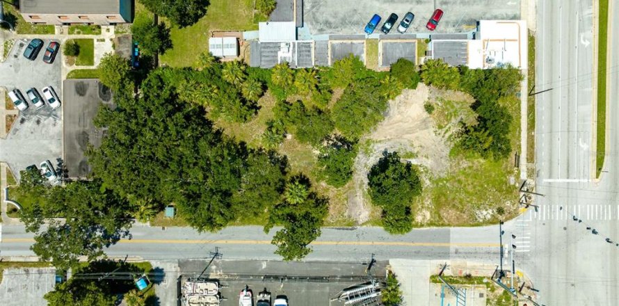 Land in Holly Hill, Florida № 751634