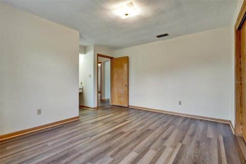 Villa ou maison à louer à Tarpon Springs, Floride: 3 chambres, 153.47 m2 № 1761351 - photo 16