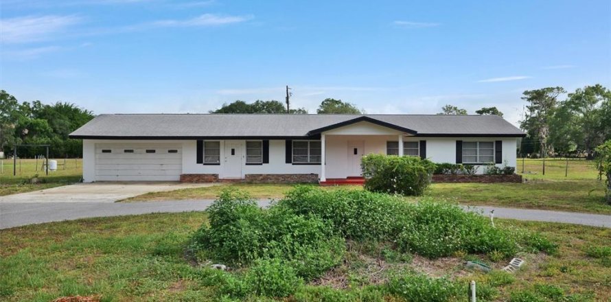 Villa ou maison à Tarpon Springs, Floride 3 chambres, 153.47 m2 № 1761351