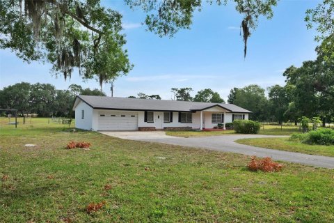 Villa ou maison à louer à Tarpon Springs, Floride: 3 chambres, 153.47 m2 № 1761351 - photo 2