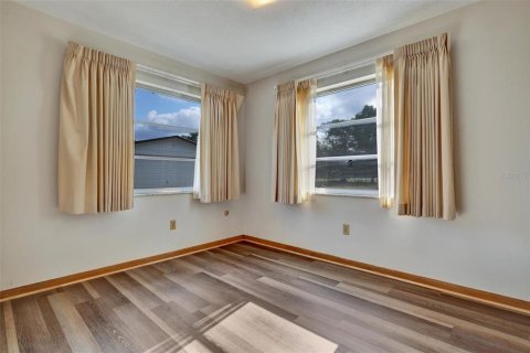 Villa ou maison à louer à Tarpon Springs, Floride: 3 chambres, 153.47 m2 № 1761351 - photo 17