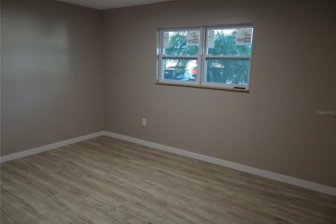 Copropriété à louer à Saint Petersburg, Floride: 1 chambre, 71.07 m2 № 2436706 - photo 8