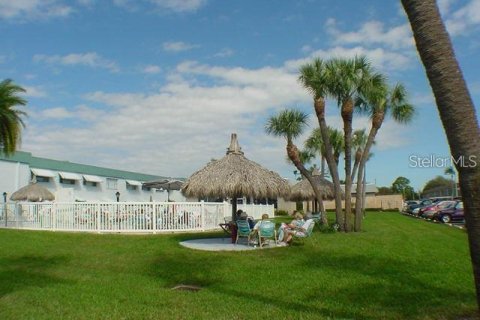 Copropriété à louer à Saint Petersburg, Floride: 1 chambre, 71.07 m2 № 2436706 - photo 17