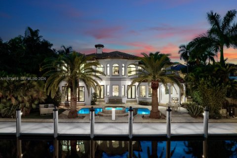 Villa ou maison à Fort Lauderdale, Floride 6 chambres, 430.32 m2 № 2046047
