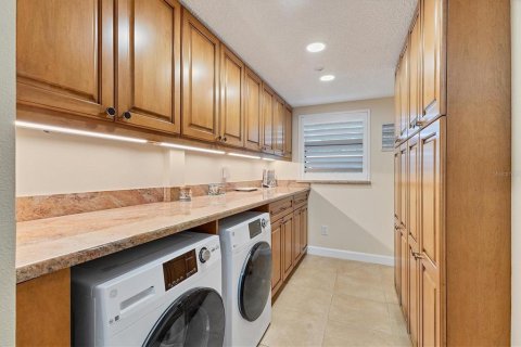 Copropriété à louer à Sarasota, Floride: 2 chambres, 124.3 m2 № 1880006 - photo 24